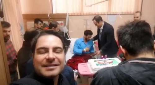 فیلم| جشن تولد حسن یزدانی در بیمارستان