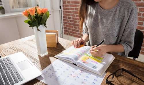 9 راه برای خلاق بودن زمانی که در خانه کار می کنید