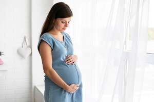 مصرف پماد ویتامین A برای خانم های باردار ممنوع، علت آن چیست؟