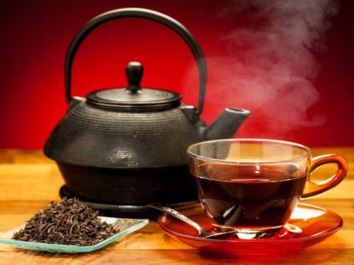 عوارض خوردن چای با معده خالی که باید جدی گرفته شود