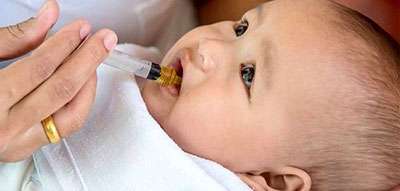 قطره مولتی ویتامین یا AD برای نوزادان