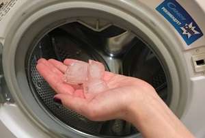 چند تکه یخ در ماشین لباسشویی بگذارید تا لباستان اتو شود