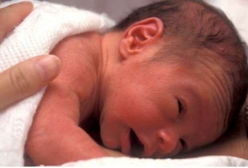 عوارض خطرناک دستکاری در تاریخ تولد نوزاد
