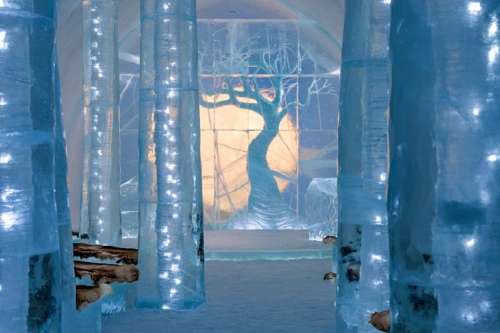 ببینید: اثر هنری از جنس یخ و برف/ هتلی که مهمانان را مسحور می‌کند