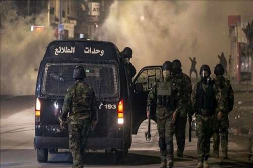 درگیری میان تظاهرات کنندگان و نیروهای امنیتی تونس