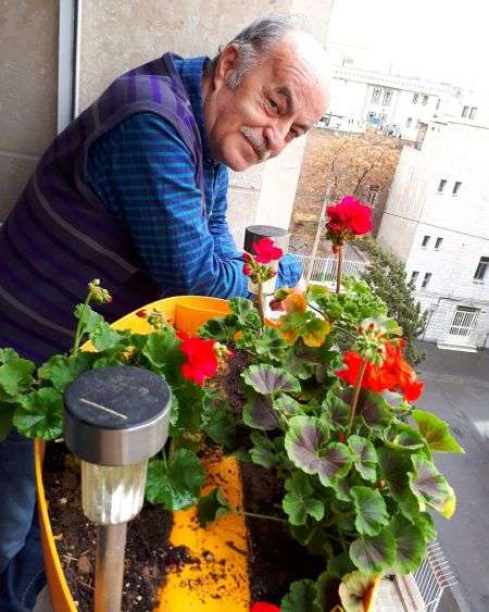 بیوگرافی بهروز بقایی بازیگر، کارگردان و نویسنده ایرانی به همراه تصاویر