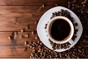 خوردن روزانه قهوه می تواند خطر کاهش شنوایی در مردان را از بین ببرد