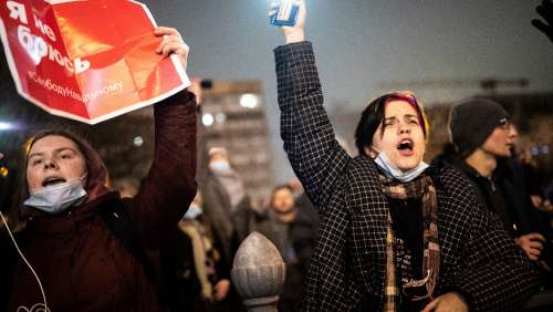 اعتراضات «چراغ قوه ای» در حمایت از الکسی ناوالنی و ترفند رسانه‌های دولتی روسیه