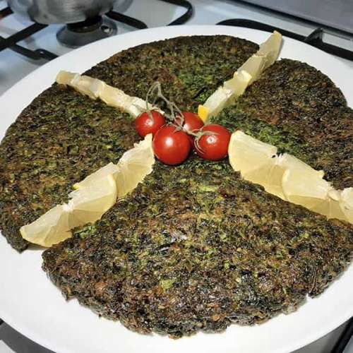 طرز تهیه کوکو سبزی با آرد