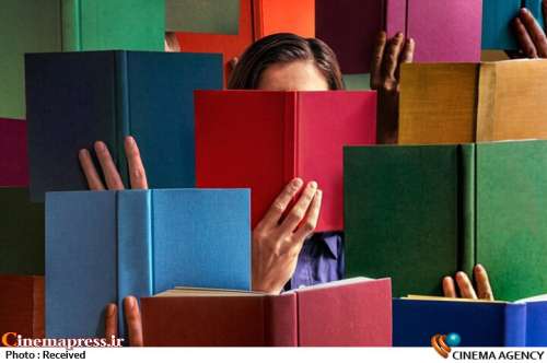 رئیس فرهنگستان زبان و ادب فارسی:
                    قیمت کتاب به حدی رشد پیدا کرده است که امکان خرید کتاب برای اقشار متوسط به شدت کاهش پیدا کرد