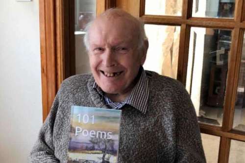 شاعر ۹۲ ساله رکورد زد