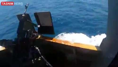 فیلمی از قایق‌های تندروی سپاه در نزدیکی ناو آمریکایی
