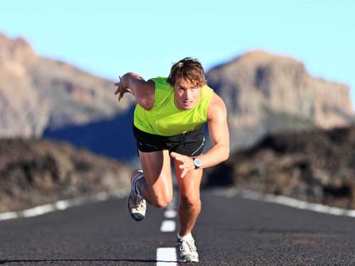 کسانی که ورزش می کنند102پروتئین در بدنشان تجزیه می شود