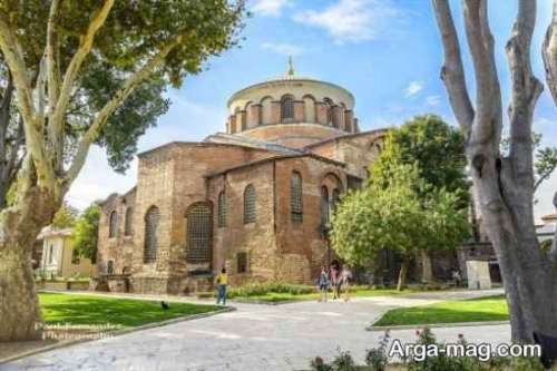 کلیسای ایا ایرنه تاریخی استانبول با معماری بیزانس