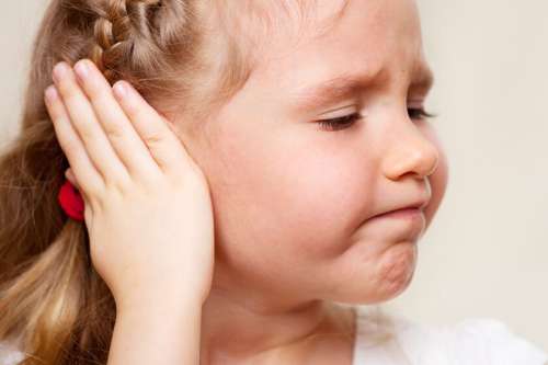 علائم و نشانه های عفونت گوش میانی چیست؟
