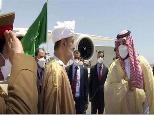 استقبال ولیعهد سعودی از سلطان عمان/عکس