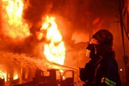 آتش سوزی مرگبار در کارگاه مبل با ۵ کشته