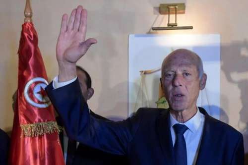 رئیس‌جمهور تونس پارلمان را تعلیق کرد
