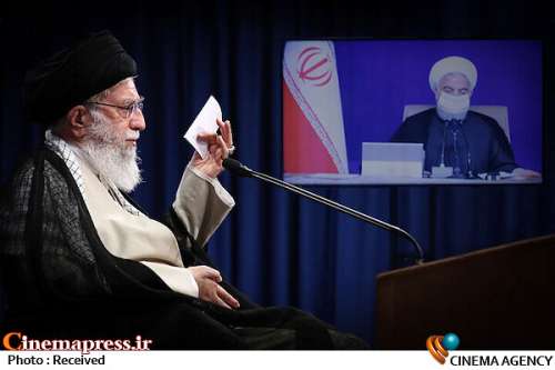 «امام خامنه‌ای» خطاب به «دولت حسن روحانی» :
                    در این دولت معلوم شد که اعتماد به غرب جواب نمی‌دهد و آنها کمک نمی‌کنند!