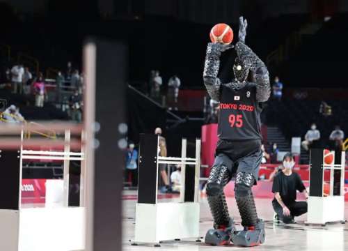 رونمایی از ربات بسکتبالیست در المپیک توکیو