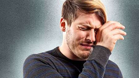 دلایل گریه کردن در هنگام عصبانیت چیست و چگونه می توان آن را کنترل کرد؟