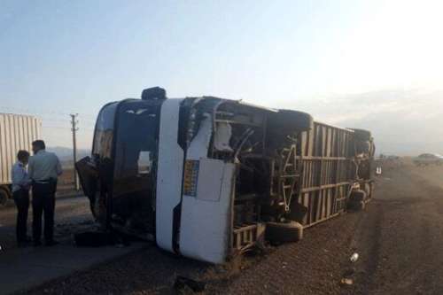 واژگونی یک اتوبوس در دامغان