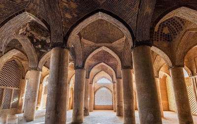 نگاهی به معماری مسجد جامع اصفهان؛ مسجدی با چهارده محراب