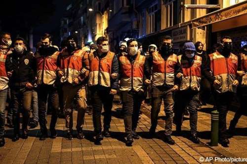 درگیری ها در ترکیه شدت گرفت/ تظاهرکنندگان بازداشت شدند