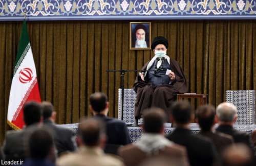 رهبر انقلاب: پیام شهیدان هم باید اتحاد و تلاش ملت را بیشتر کند هم احساس مسئولیت مسئولان را