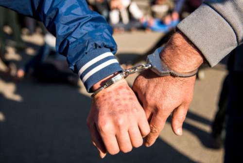 دستگیری ۳ دهیار و چند مسئول در گیلان