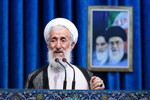 حمله خطیب نماز جمعه تهران به حسن روحانی و مذاکرات برجام! + فیلم