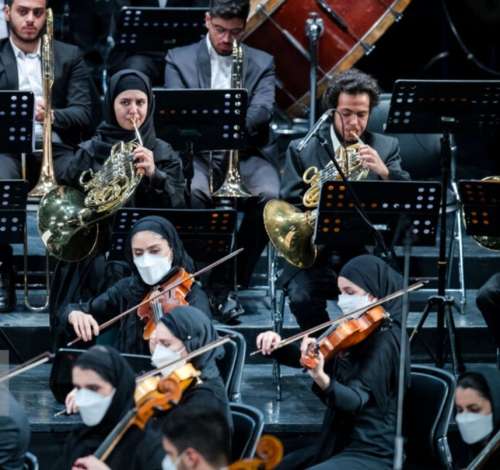ماجرای کرونا در ارکستر سمفونیک تهران/ چوب رهبری در دست عرفان وکیلی ۳۳ ساله/ باخ در لامینور بدون رهبر رفت/ پدرام فریوسفی به یاد پورنگ پورشیرازی