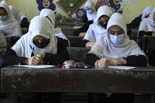 درخواست مقام ارشد طالبان برای بازگشایی مدارس دخترانه