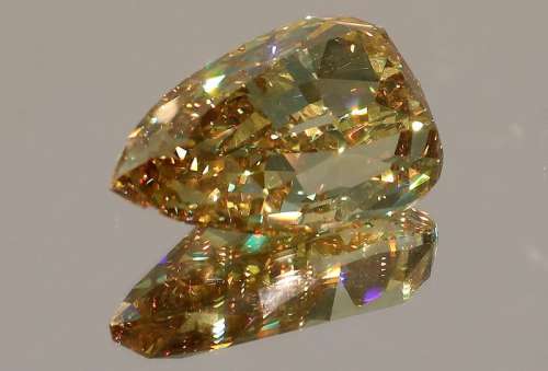 بزرگ‌ترین و بی‌نقص‌ترین الماس جهان فروخته شد