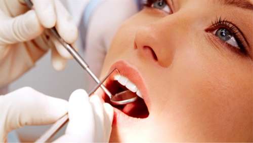 پروتزهای دندانی؛ انواع و قیمت آن‌ها