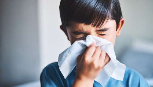 تفاوت‌های علائم بیماری آنفلوآنزا با کرونا