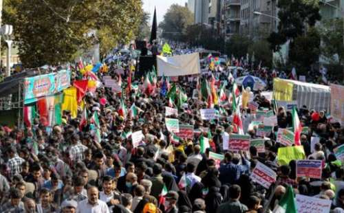 ارزیابی فارس از جمعیت حاضر در راهپیمایی ۱۳ آبان‌