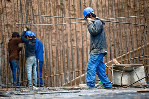 افزایش دوباره یک میلیون تومانی حقوق کارگران از این ماه | سورپرایز ویژه دولت برای حقوق کارگران
