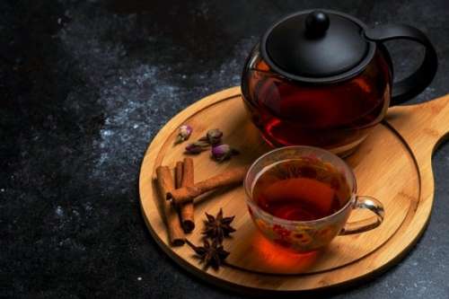 حقایقی مهم در مورد چای کهنه دم و عوارض آن