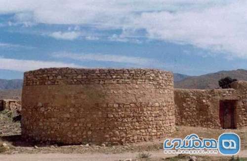 قلعه اس پی آر یکی از جاذبه های گردشگری استان فارس به شمار می رود