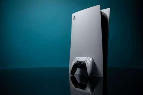 ویدیو: عمود قرار دادن PS5 به حدی که تصور می‌شد آسیب‌زا نیست