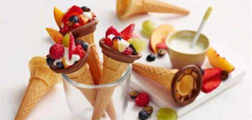 تزیین بستنی برای مهمان با روش های شیک و لاکچری