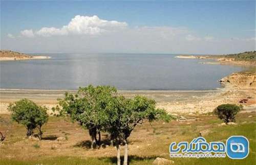 جزیره اشک یکی از جاذبه های گردشگری آذربایجان غربی به شمار می رود