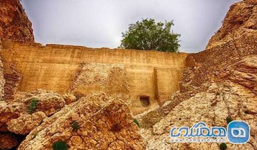 سد تنگ آب یکی از جاهای دیدنی استان فارس به شمار می رود