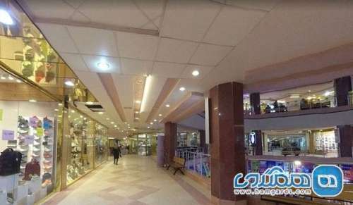 مرکز خرید جزیره مجنون یکی از مراکز خرید معروف لاهیجان است
