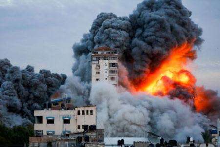 عکس های جالب و دیدنی ؛از جنگ اسرائیل و نیروهای حماس تا زلزله هرات