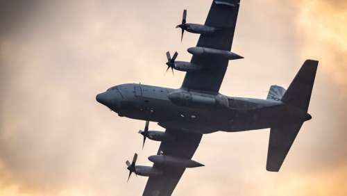 C-130؛ اگر جنگ هسته ای رخ دهد این هواپیما خطرناک ترین هواپیما در آسمان خواهد بود