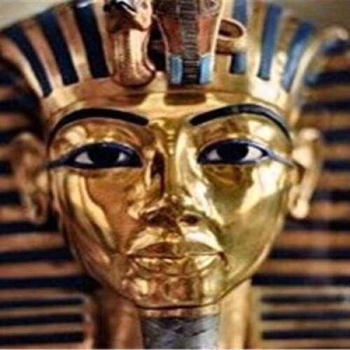 مومیایی شگفت انگیز پدر بزرگ توت عنخ آمون در موزه مصر + فیلم