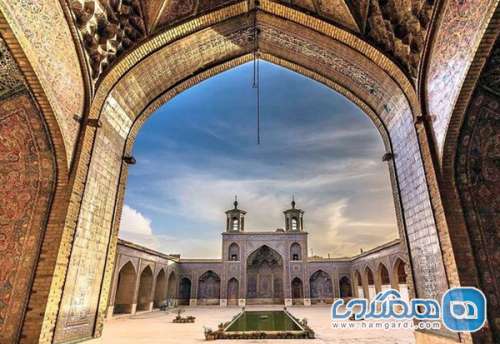 ارائه توضیحاتی درباره وضعیت کاشی کاری های مسجد وکیل شیراز