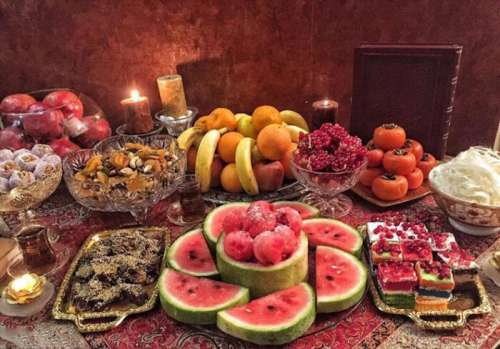 آداب و رسوم شب یلدا در ایران و تاریخچه شب چله در شهرهای مختلف